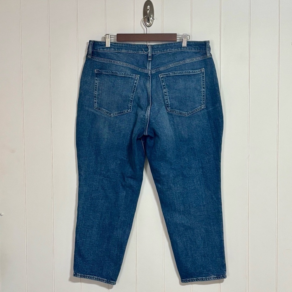 Old Navy NWT High Rise Curvy O.G. Straight Jeans size 16 - Picture 2 of 7